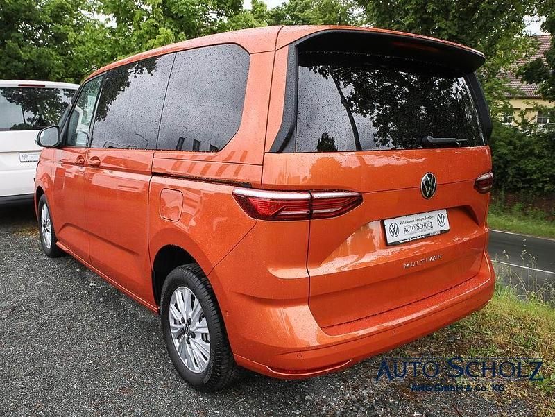 Gebraucht VW Multivan Life 204 PS (150 kW) 2024 Orange Van