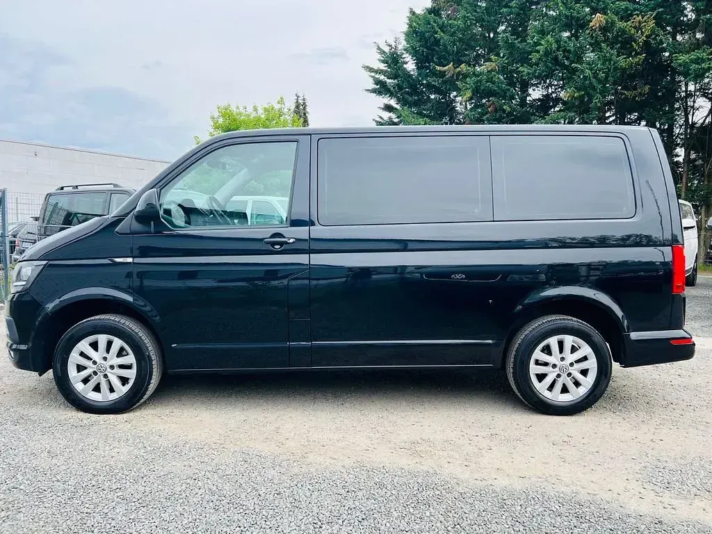 Gebraucht VW Caravelle 150 PS (110 kW) 2016 Perleffekt schwarz Van