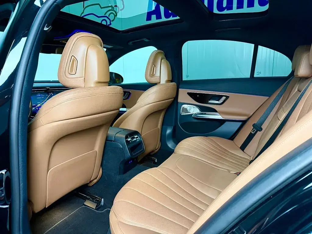 Gebraucht Mercedes E450 AMG 367 PS (269 kW) 2025 Obsidianschwarz (metallic) Limousine