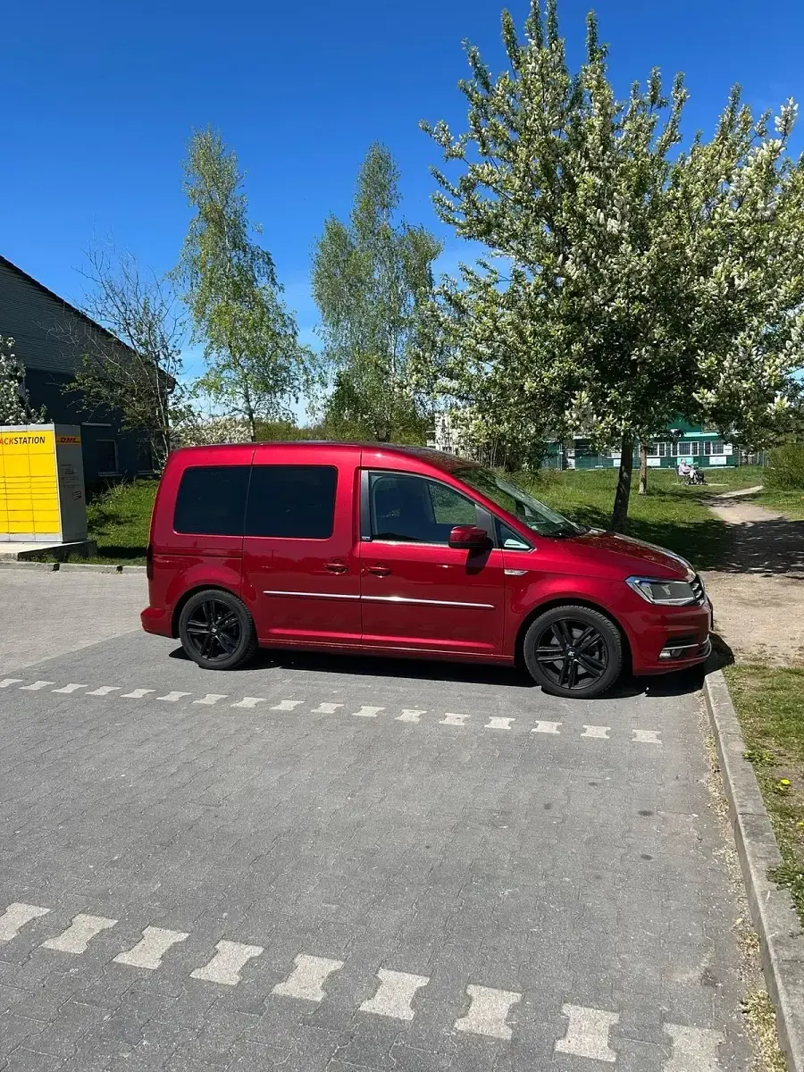 Gebraucht VW Caddy 150 PS (110 kW) 2015 Rot Van / Kleinbus