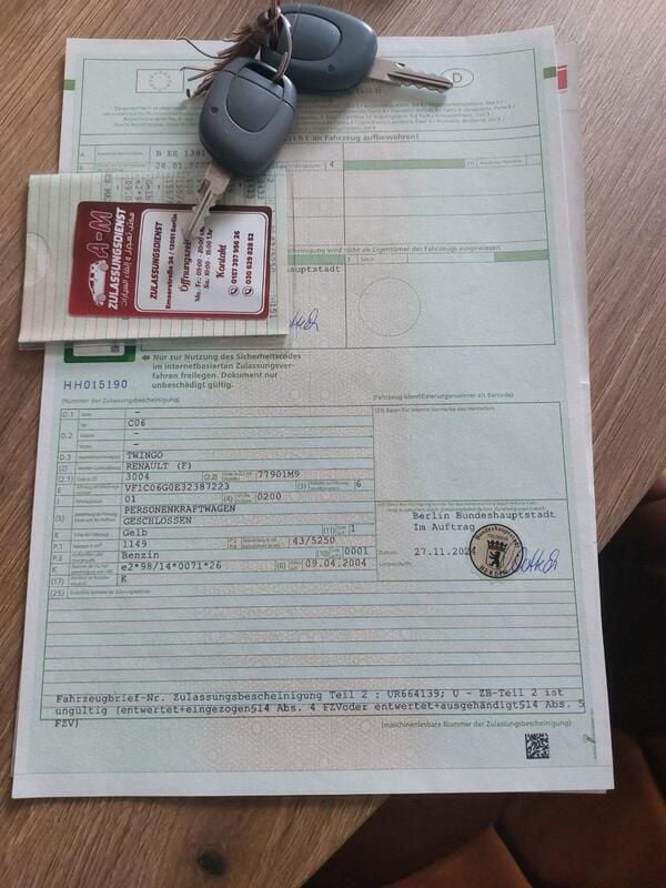 Gelb Gebraucht 2005 Renault Twingo Kleinwagen | 400 € (Superpreis) - Bild 1/4