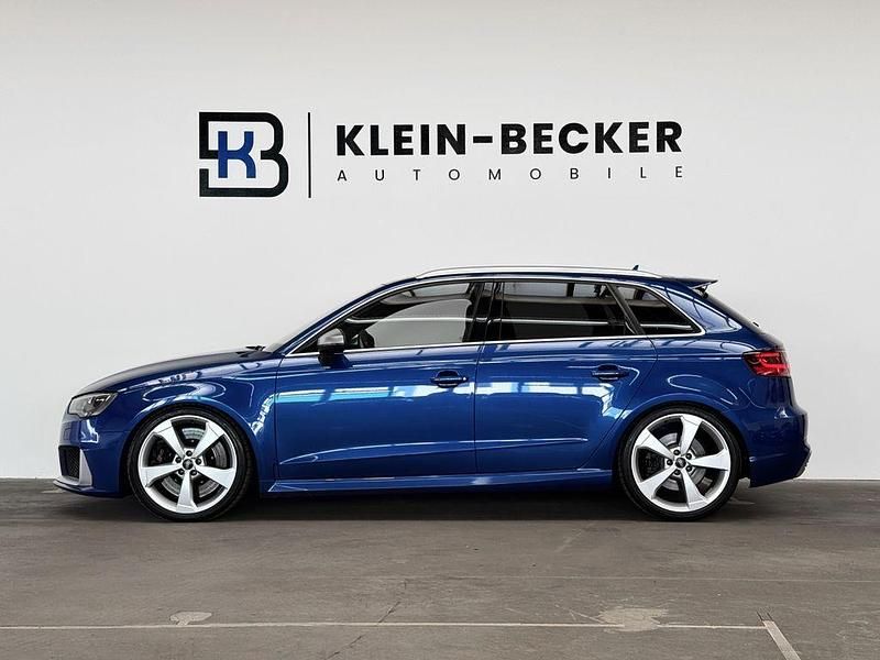 Gebraucht Audi RS3 Sport 367 PS (269 kW) 2016 Sepangblau perleffekt Limousine