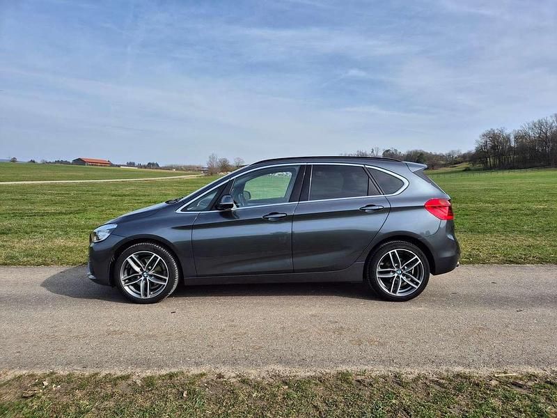 Gebraucht BMW 220 192 PS (141 kW) 2018 Grau Kombi