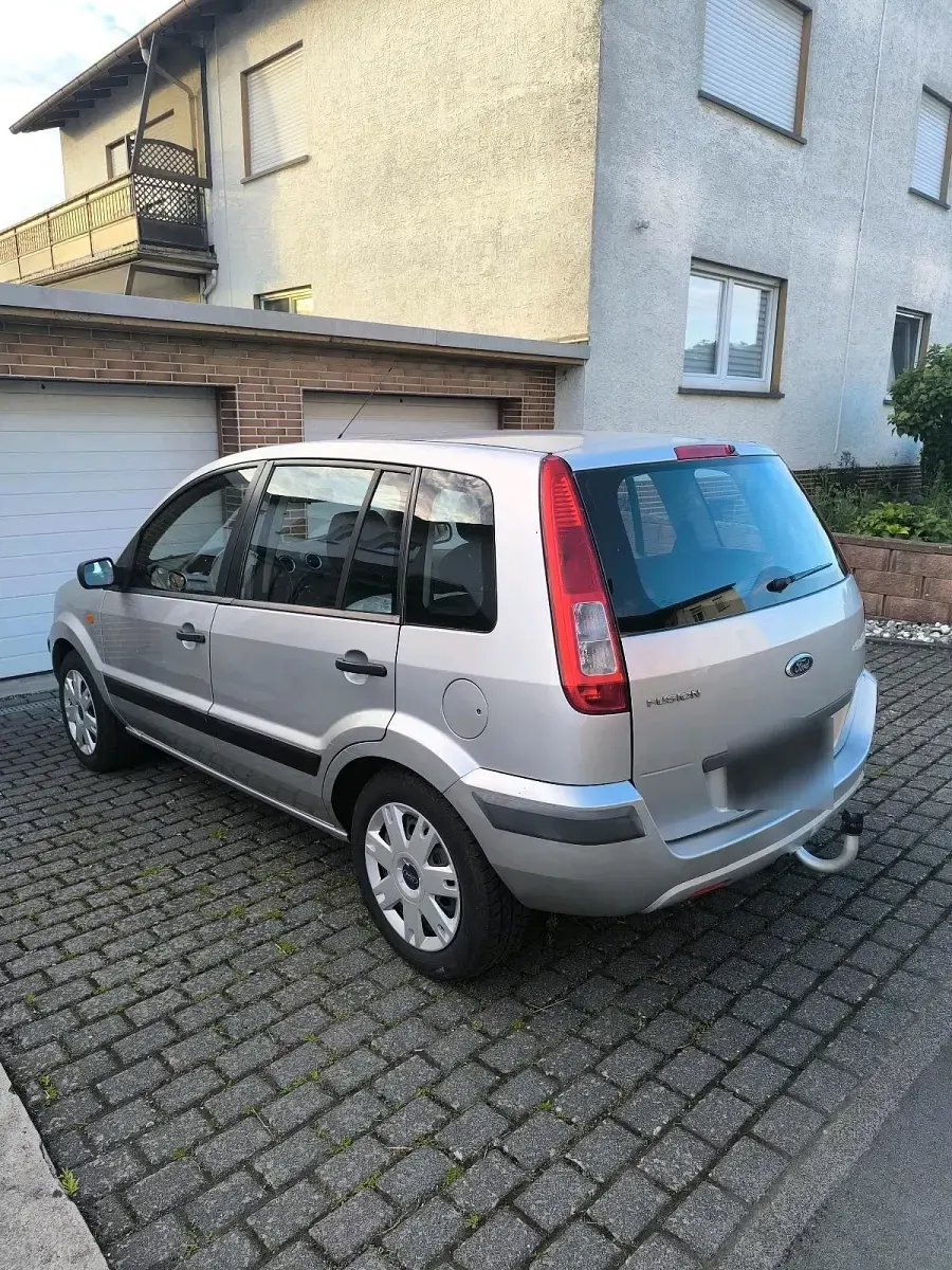Gebraucht Ford Fusion 80 PS (58 kW) 2008 Silber Kleinwagen