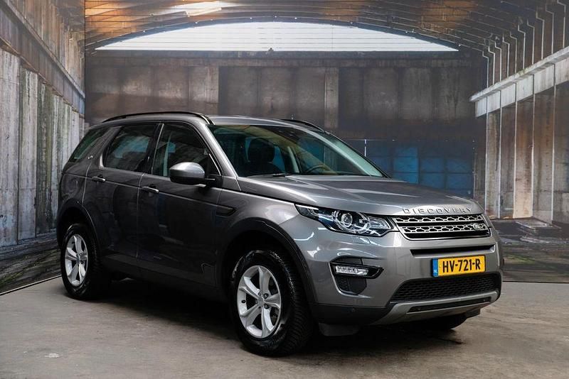 Grau Gebraucht 2016 Land Rover Discovery Sport HSE SUV | 8.450 € (Fairer Preis) - Bild 1/4