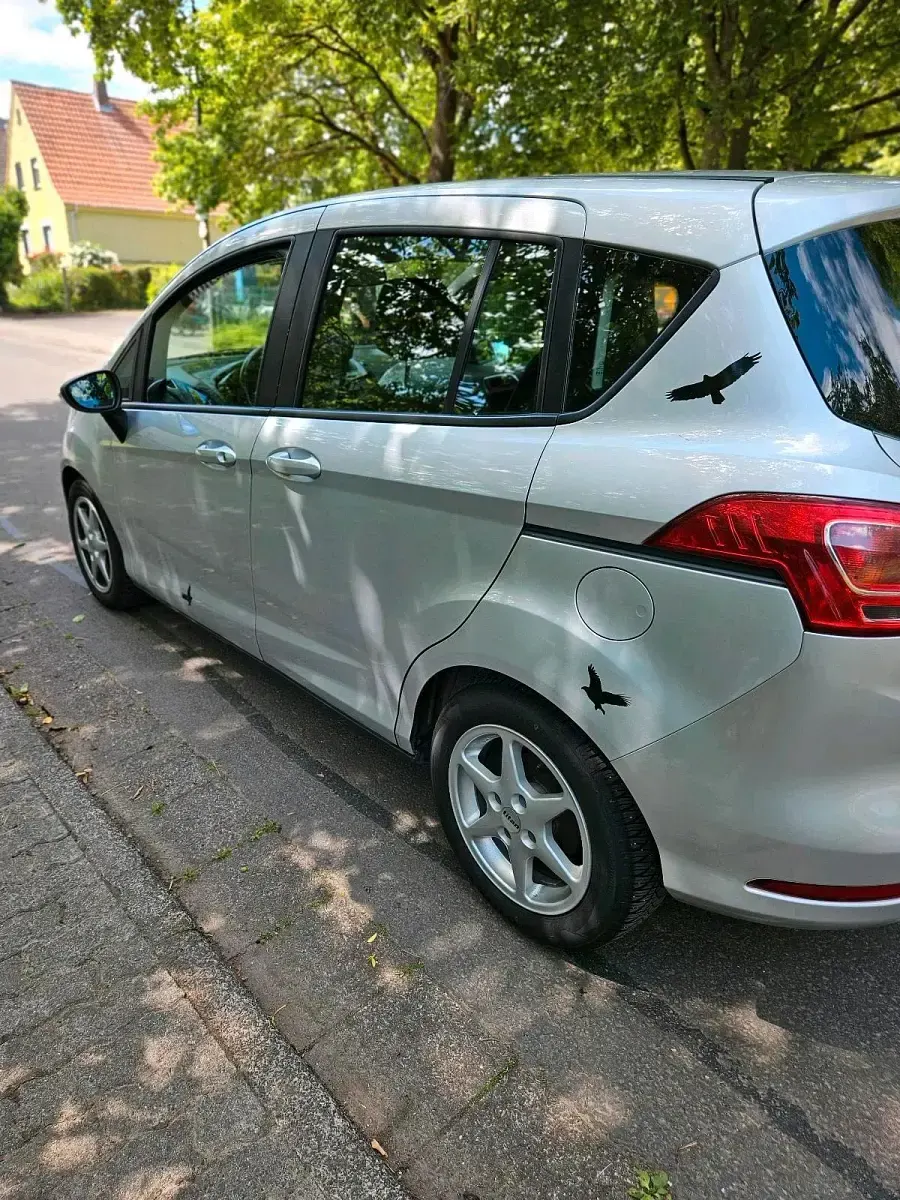 Gebraucht Ford B-MAX Titanium 101 PS (74 kW) 2015 Grau Van / Kleinbus
