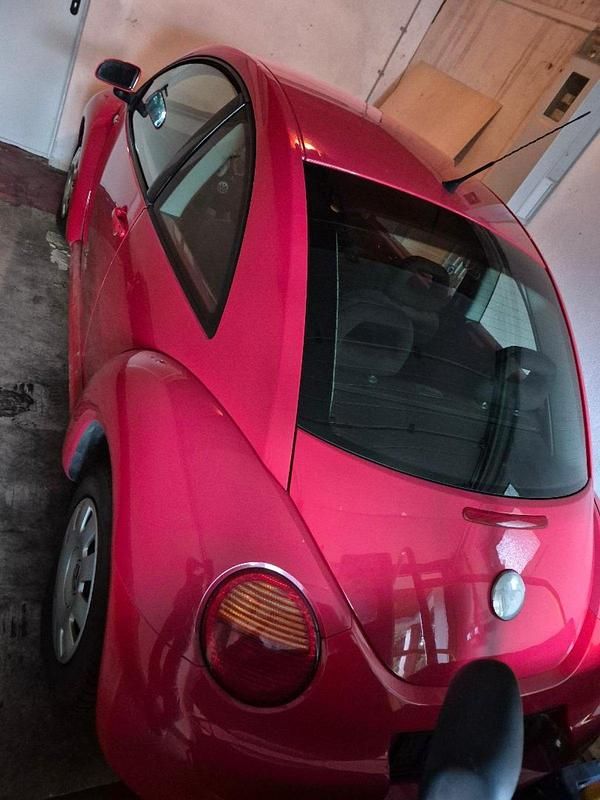 Gebraucht VW New Beetle 85 PS (62 kW) 1998 Rot Kleinwagen