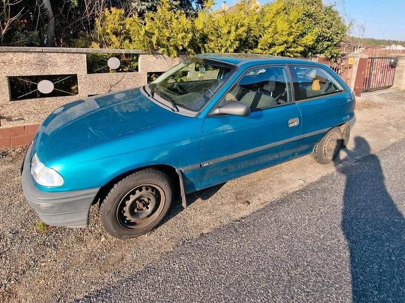 Gebraucht Opel Astra 60 PS (44 kW) 1993 Kleinwagen