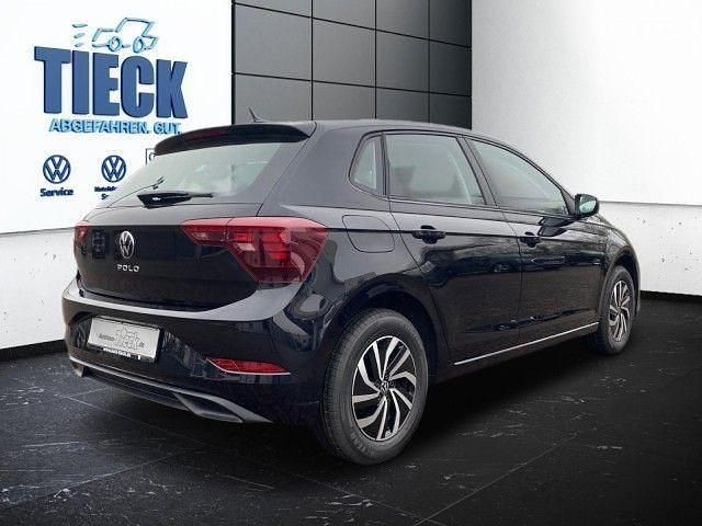 Gebraucht VW Polo Life 95 PS (69 kW) 2022 Schwarz metallic Limousine