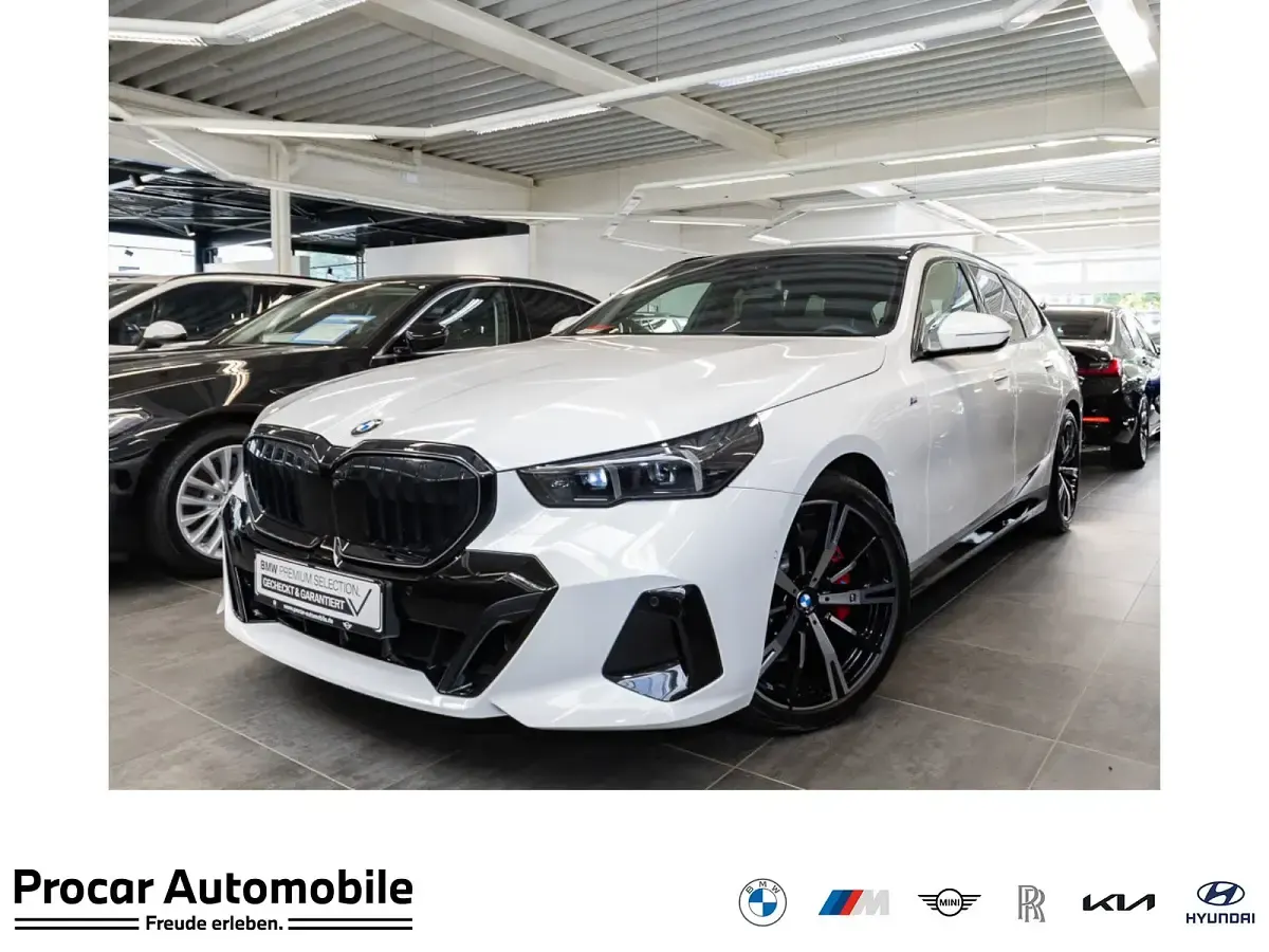 Gebraucht BMW 520 M Sport 197 PS (144 kW) 2024 Kombi