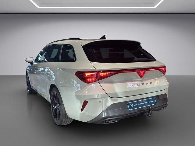Neu Cupra Leon 204 PS (150 kW) 2025 Taiga grey Kombi