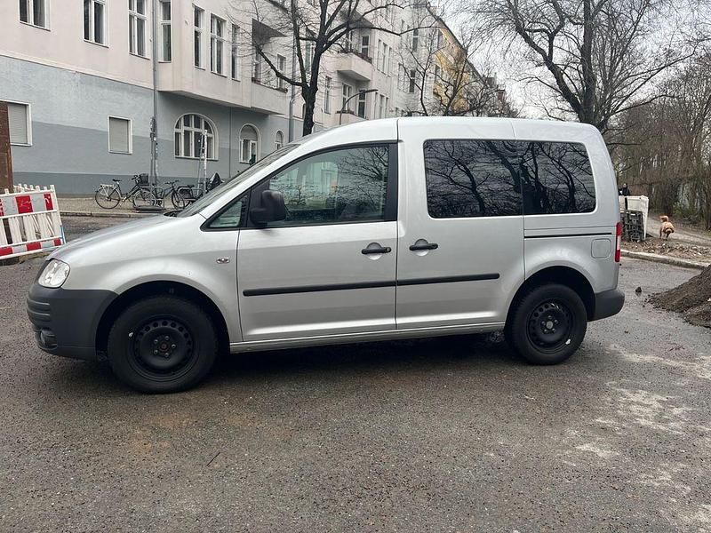 Gebraucht VW Caddy Edition 102 PS (75 kW) 2009 Silber Van / Kleinbus