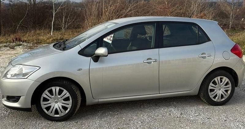 Gebraucht Toyota Auris 124 PS (91 kW) 2007 Gold Kleinwagen