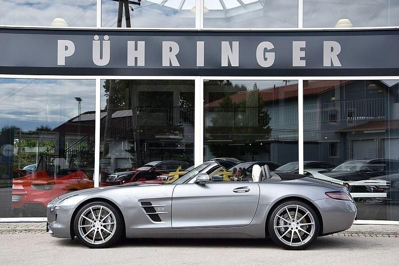 Grau Gebraucht 2014 Mercedes SLS AMG AMG Cabrio | 139.900 € (Fairer Preis) - Bild 1/4
