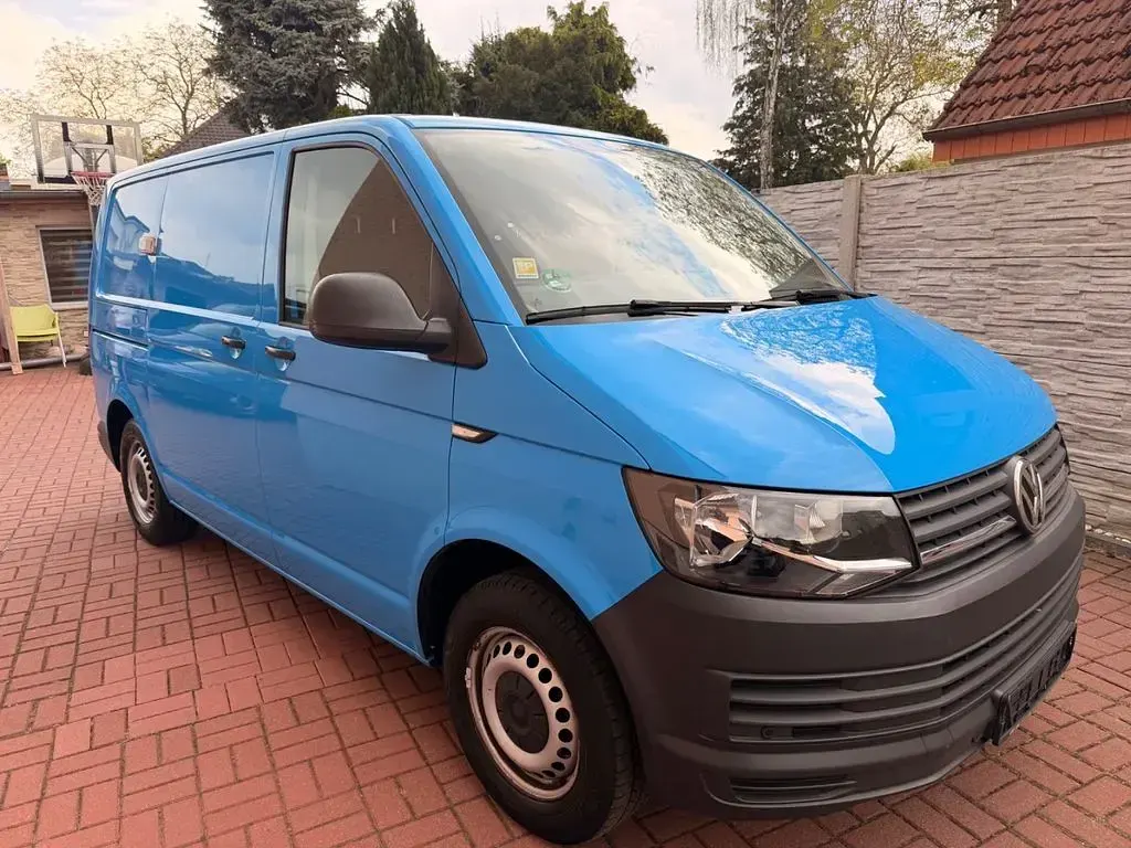 Usata VW Transporter 125 CV (91 kW) 2017 Blu Furgone