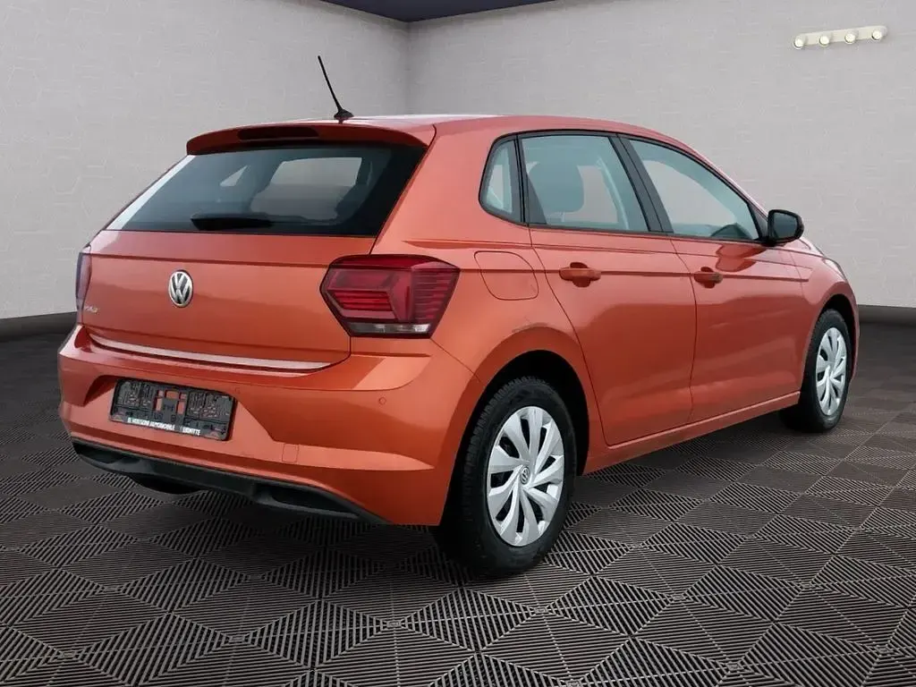 Gebraucht VW Polo Trendline 65 PS (47 kW) 2018 Orange Kleinwagen