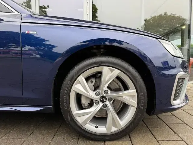 Gebraucht Audi A4 S-Line 204 PS (150 kW) 2021 Blau Kombi