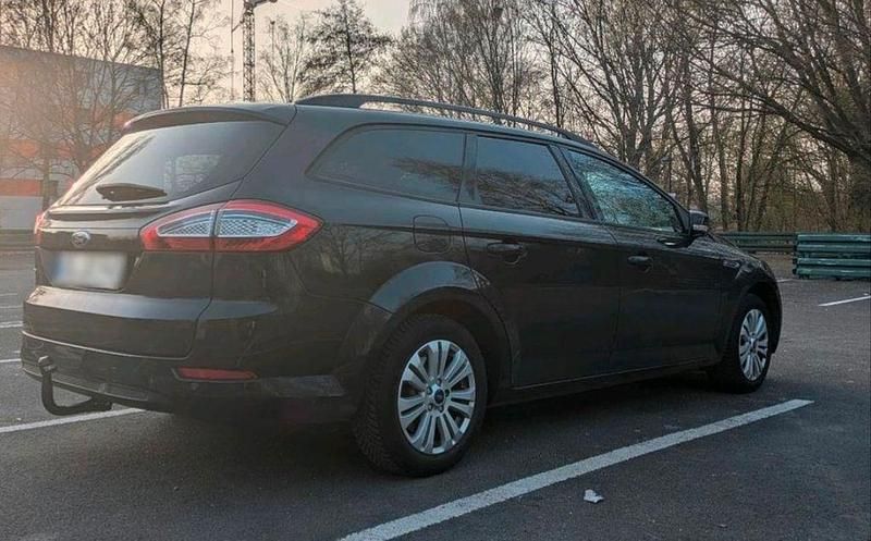 Gebraucht Ford Mondeo 120 PS (88 kW) 2011 Schwarz Limousine