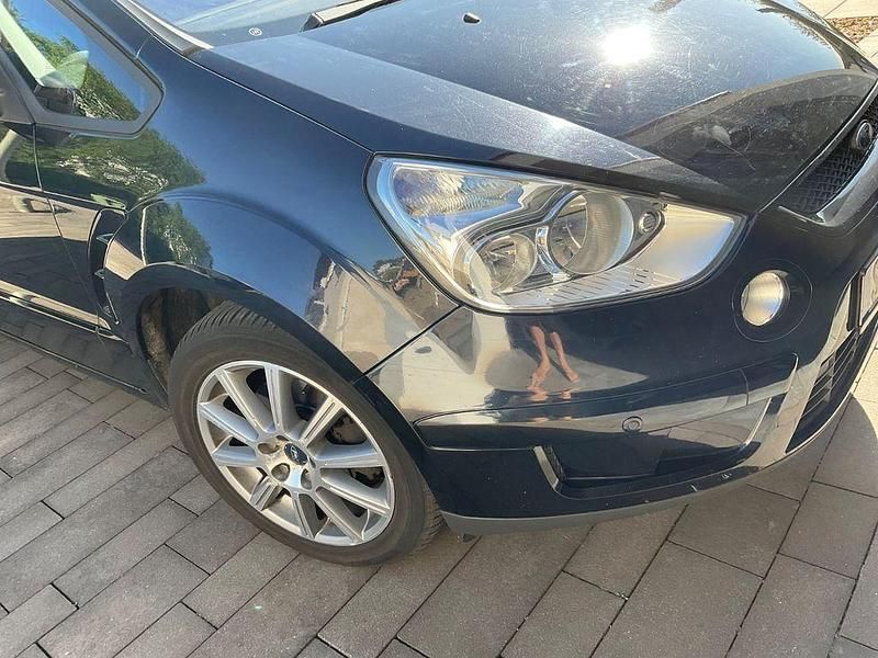 Gebraucht Ford S-MAX Titanium 140 PS (102 kW) 2009 Schwarz Van / Kleinbus