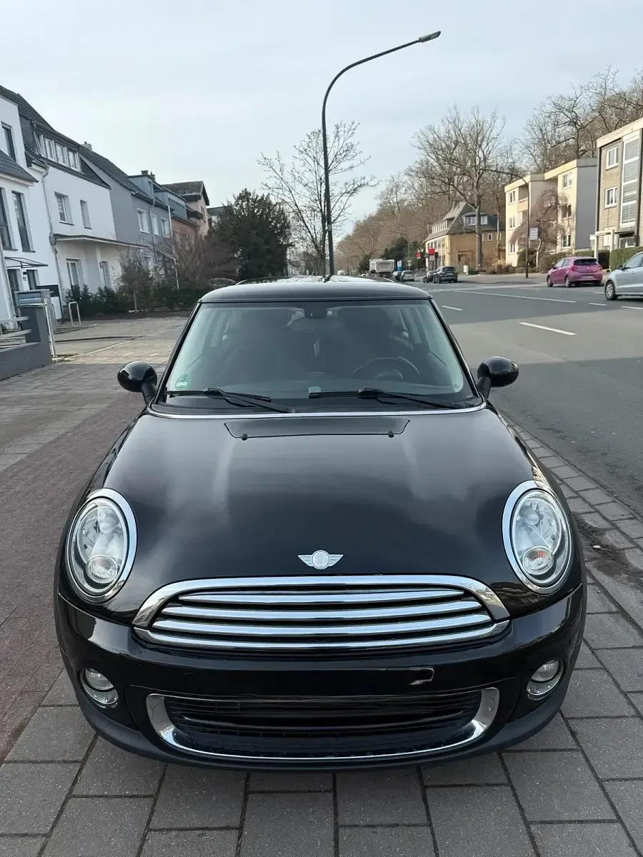 Gebraucht Mini Cooper 98 PS (72 kW) 2011 Schwarz Kleinwagen