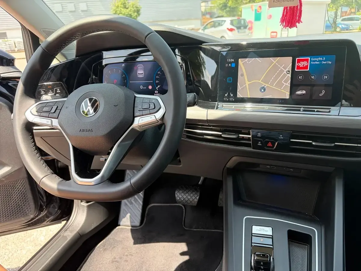 Gebraucht VW Golf VIII 190 PS (139 kW) 2022 Schwarz Limousine