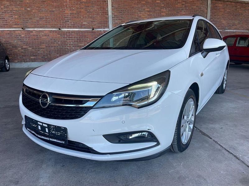 Gebraucht Opel Astra Edition 110 PS (80 kW) 2017 Weiß Kombi