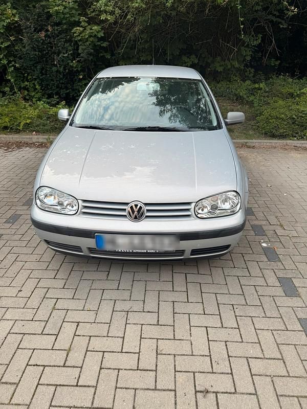 Silber Gebraucht 1999 VW Golf IV Kleinwagen | 1.000 € (Superpreis) - Bild 1/4