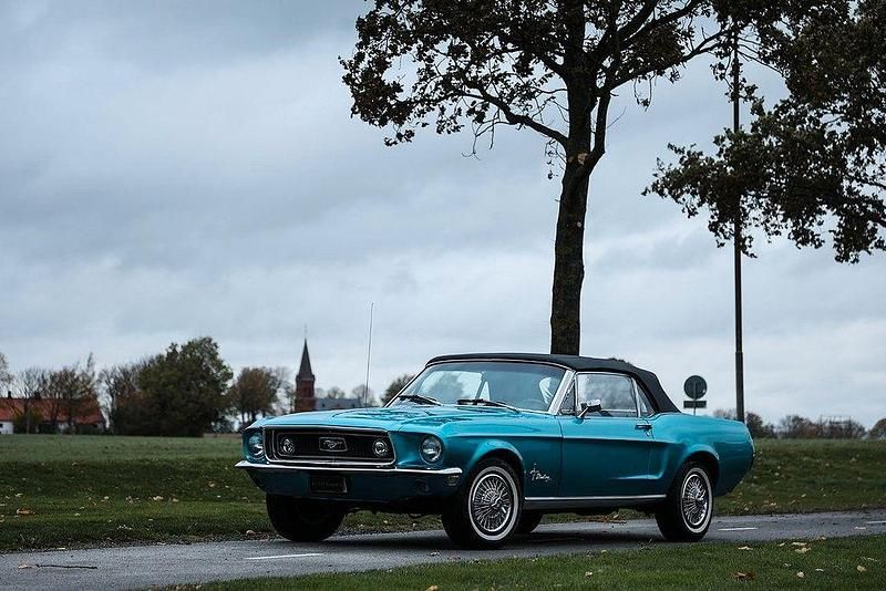 Gebraucht Ford V8 199 PS (146 kW) 1968 Blau Cabrio