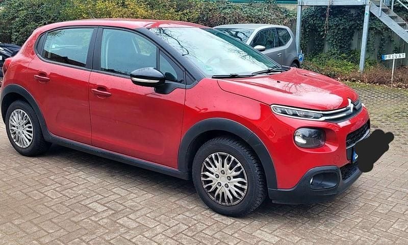 Gebraucht Citroën C3 Live 82 PS (60 kW) 2017 Rot Limousine