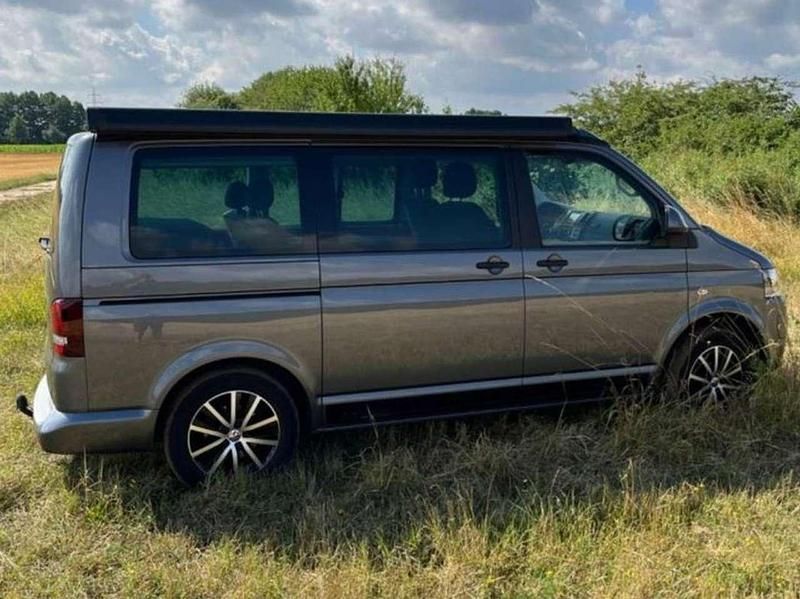 Grau Gebraucht 2014 VW T5 Edition Van | 39.000 € - Bild 1/4