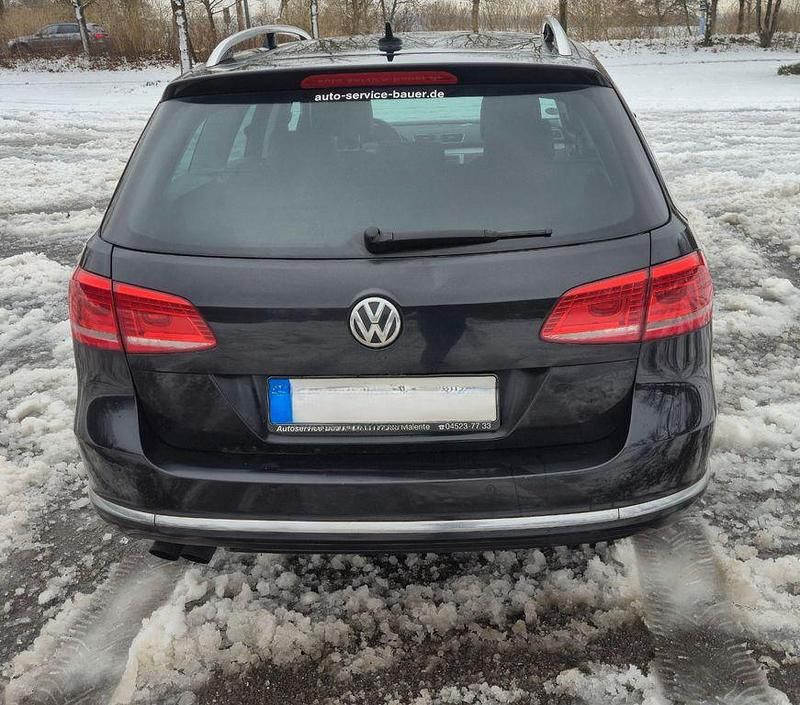 Gebraucht VW Passat Highline 170 PS (125 kW) 2011 Schwarz Kombi