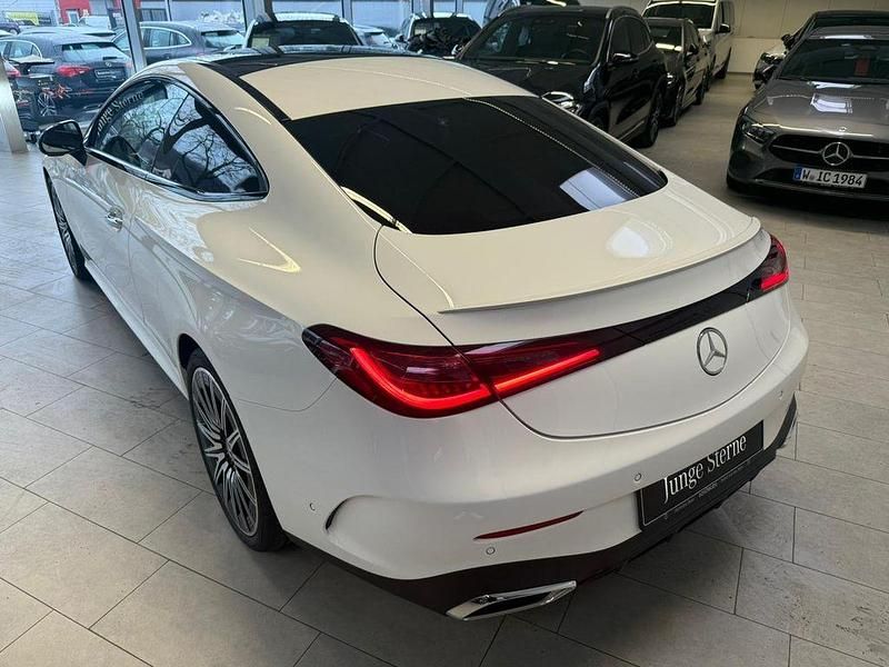 Gebraucht Mercedes CLE450 AMG 381 PS (280 kW) 2024 Weiß Coupé