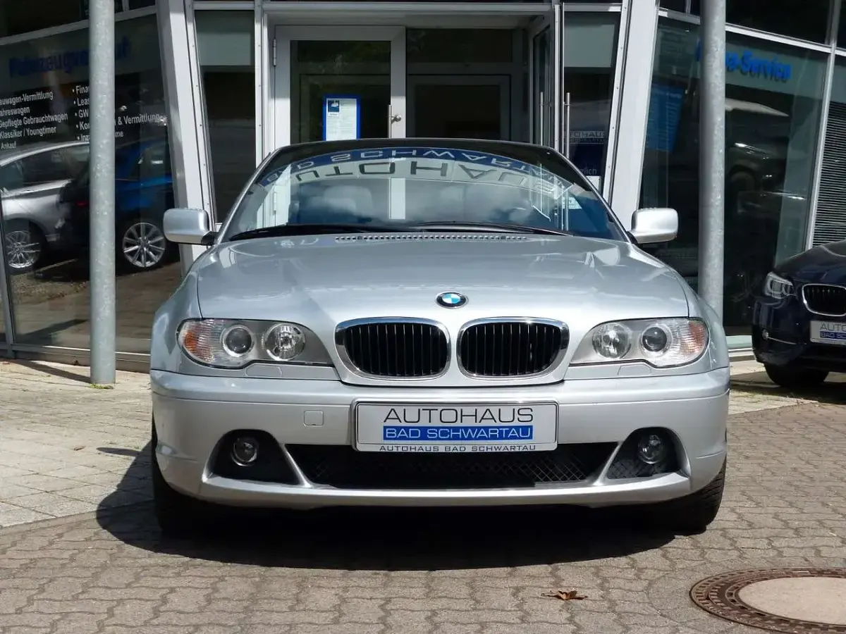 Gebraucht BMW 320 Cabriolet Exclusive 150 PS (110 kW) 2006 Silber Cabrio