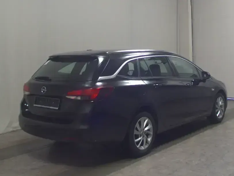 Używany Opel Astra Elegance 110 KM (80 kW) 2020 Czarny Kombi
