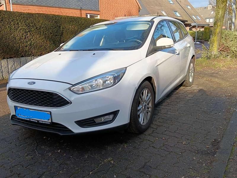 Gebraucht Ford Focus Business Edition 95 PS (69 kW) 2017 Weiß Kombi