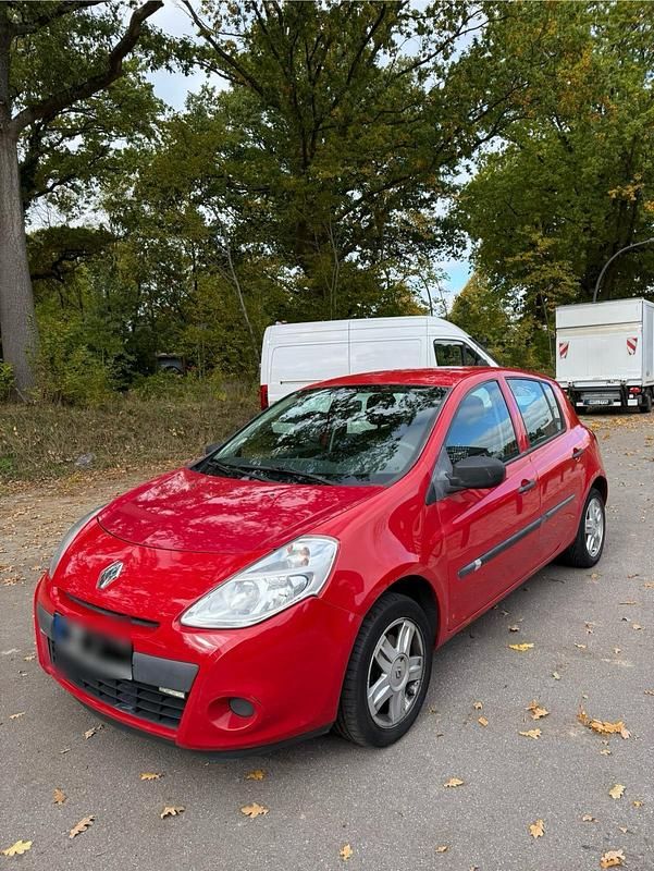 Gebraucht Renault Clio IV 75 PS (55 kW) 2012 Rot Kleinwagen