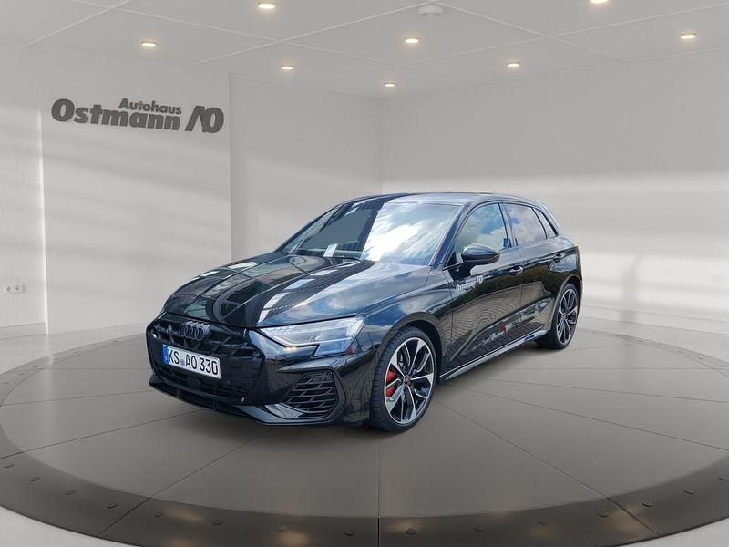 Mythosschwarz metallic Gebraucht 2025 Audi S3 Sport Limousine | 48.879 € (Fairer Preis) - Bild 1/4