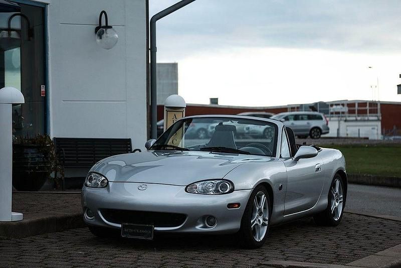 Gebraucht Mazda MX5 Inclusive 145 PS (106 kW) 2004 Silber Cabrio