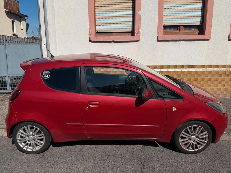 Gebraucht Mitsubishi Colt 95 PS (69 kW) 2008 Rot Kleinwagen