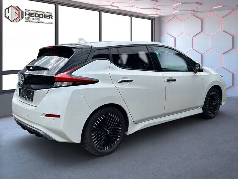 Gebraucht Nissan Leaf Tekna 150 kW (204 PS) 2022 Weiß Kleinwagen