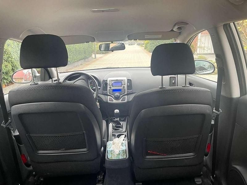 Gebraucht Hyundai i30 Classic 109 PS (80 kW) 2010 Grau Kombi