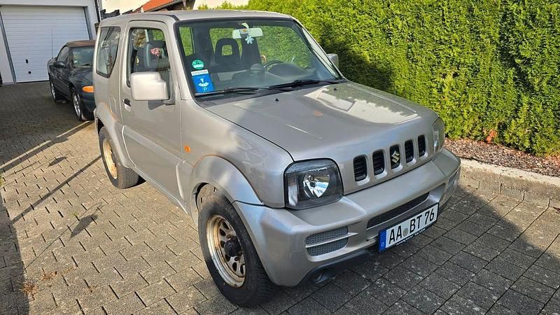 Silber Gebraucht 2008 Suzuki Jimny SUV | 5.990 € (Fairer Preis) - Bild 1/4