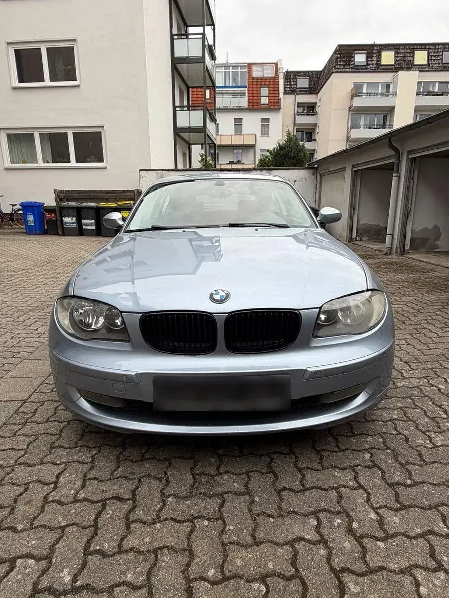 Gebraucht BMW 120 170 PS (125 kW) 2008 Blau Kleinwagen
