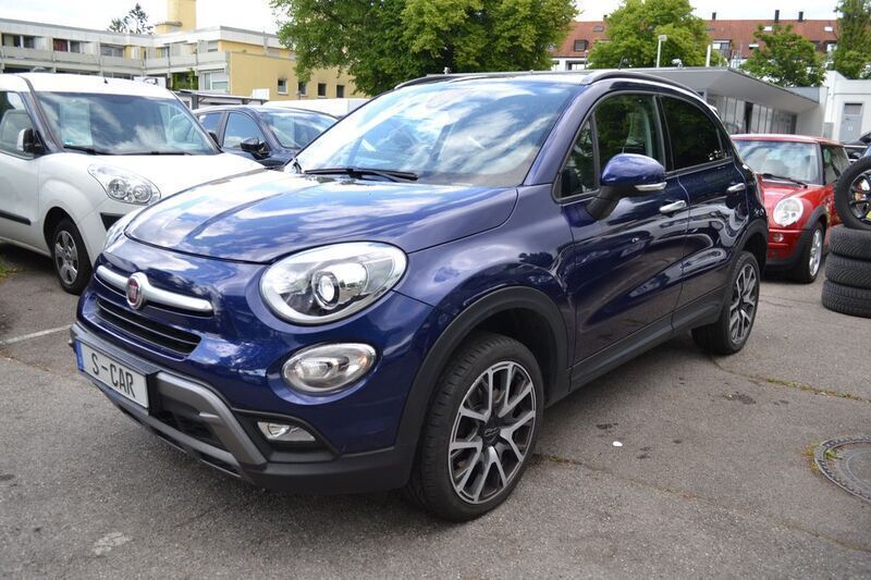Blau Gebraucht 2015 Fiat 500X Cross Plus SUV | 12.200 € (Fairer Preis) - Bild 1/4