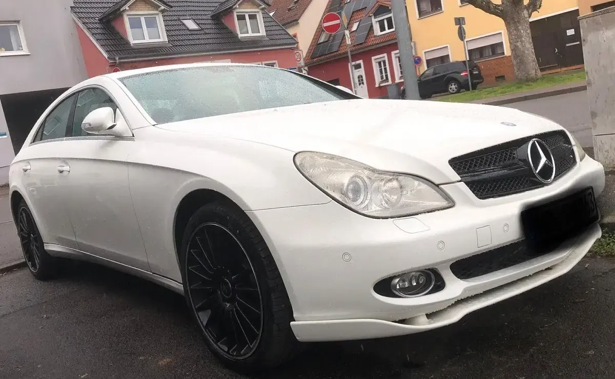 Gebraucht Mercedes CLS500 306 PS (225 kW) 2006 Weiß Coupé