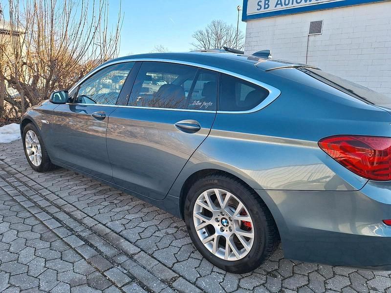 Gebraucht BMW 530 Gran Turismo 245 PS (180 kW) 2012 Blau Limousine