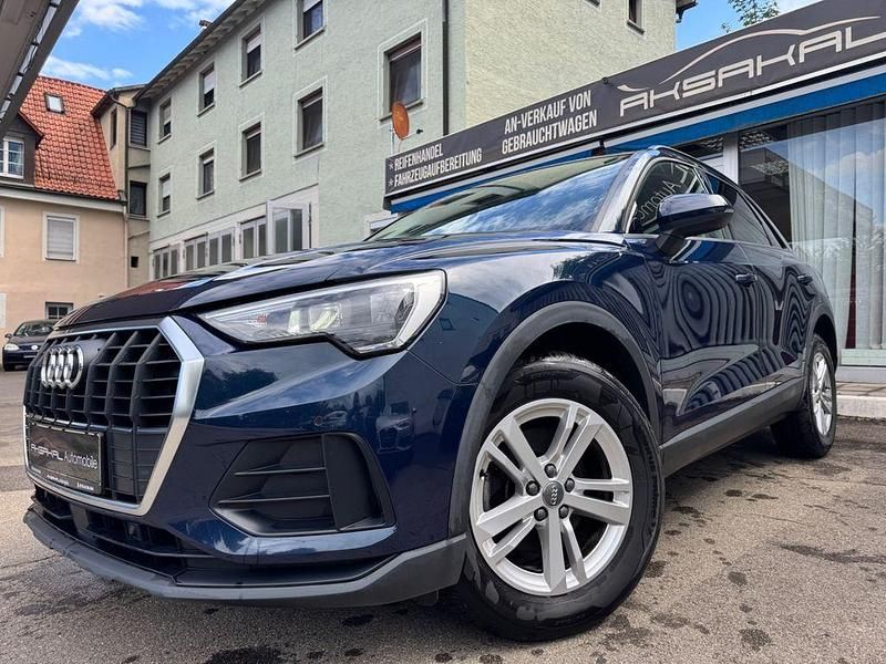 Blau Gebraucht 2020 Audi Q3 SUV | 22.480 € (Guter Preis) - Bild 1/4