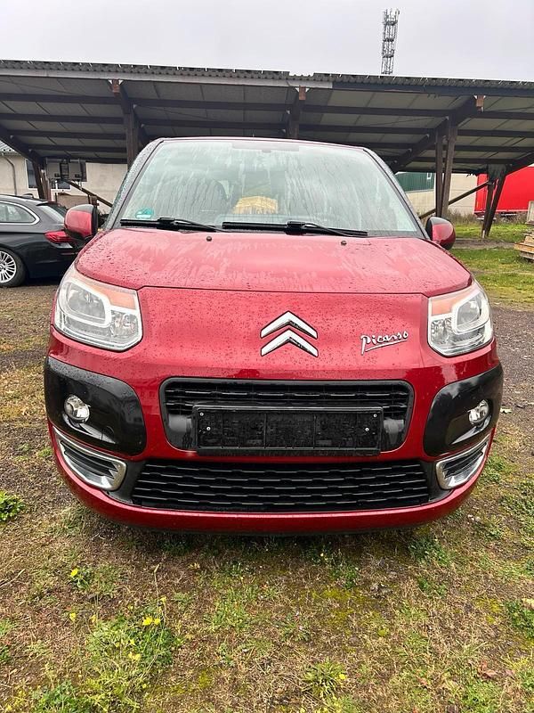Rot Gebraucht 2010 Citroën Grand C4 Picasso Van / Kleinbus | 2.999 € - Bild 1/4
