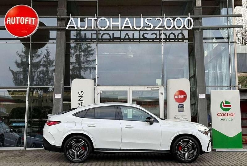 Gebraucht Mercedes GLC200 Advanced Plus 227 PS (166 kW) 2023 Opalithweiss SUV