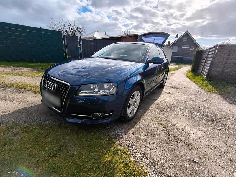 Gebraucht Audi A3 90 PS (66 kW) 2011 Blau Kleinwagen
